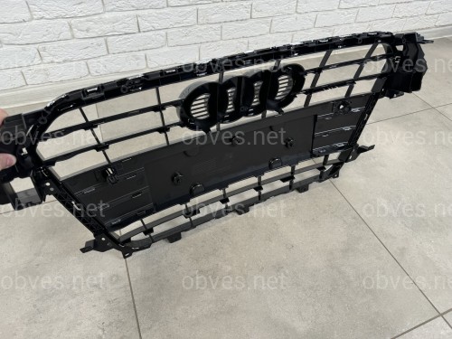 Решетка радиатора Audi A4 B8 2012-2015 черная с хромом Решетка радиатора Audi A4 B8 2012-2015 черная с хромом