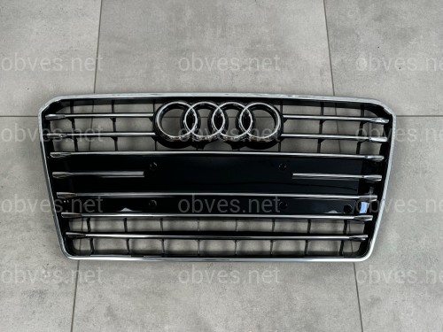 Решетка радиатора Audi A7 2010-2014 черная с хромом Решетка радиатора Audi A7 2010-2014 черная с хромом