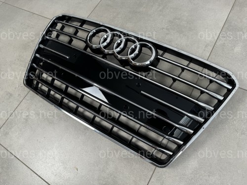 Решетка радиатора Audi A7 2010-2014 черная с хромом Решетка радиатора Audi A7 2010-2014 черная с хромом
