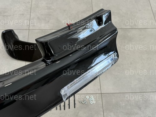 Спойлер козырек Toyota Land Cruiser 105 1998-2007 распашонка 2 двери ABS пластик, черный глянец