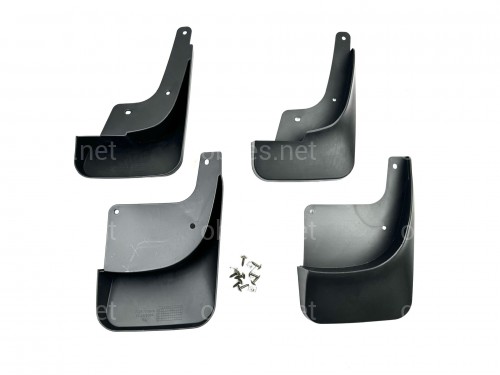 Брызговики Suzuki Vitara 1998-2006, комплект 4 шт. Брызговики Suzuki Vitara 1998-2006, комплект 4 шт.