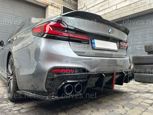 Диффузор заднего бампера + насадки выхлопа BMW 5 series G30 2017-2023 черный глянец Диффузор заднего бампера + насадки выхлопа BMW 5 series G30 2017-2023 черный глянец