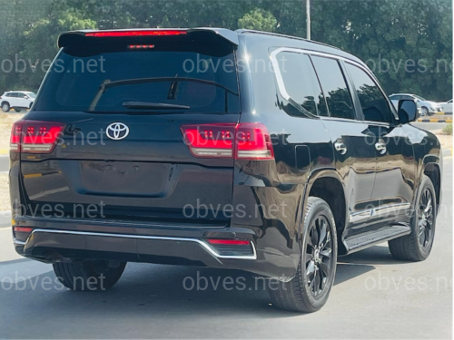 Комплект рестайлинга Toyota Land Cruiser 200 2007-2015 в LC 300