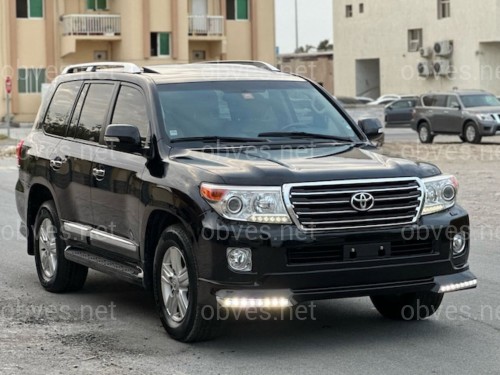 Юбка переднего бампера Urban Sport с диодами Land Cruiser 200 рестайлинг 2012+, цвет черный 202 Юбка переднего бампера Urban Sport с диодами Land Cruiser 200 рестайлинг 2012+, цвет черный 202