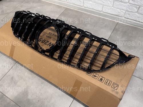 Решетка радиатора GT BLACK Mercedes C-Class W205 2019-2021 ПОД КАМЕРУ