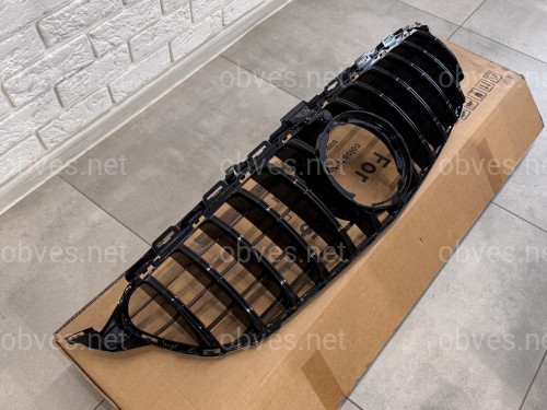 Решетка радиатора GT BLACK Mercedes C-Class W205 2019-2021 ПОД КАМЕРУ