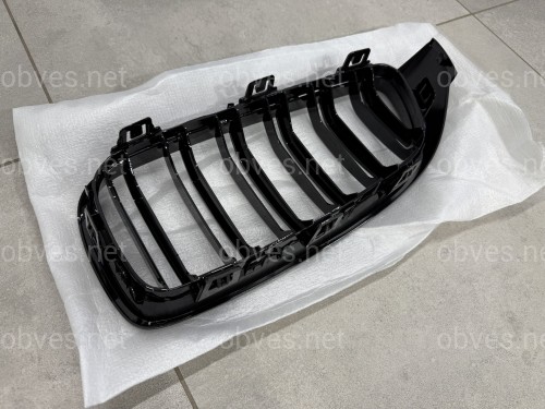 Решетка радиатора ноздри M4 стиль BMW 4 series F32 F33 F36 2013-2020