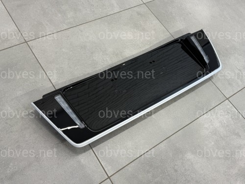 Накладка под номер с LED фонарями заднего хода Lexus LX 570 450d 2008-2021
