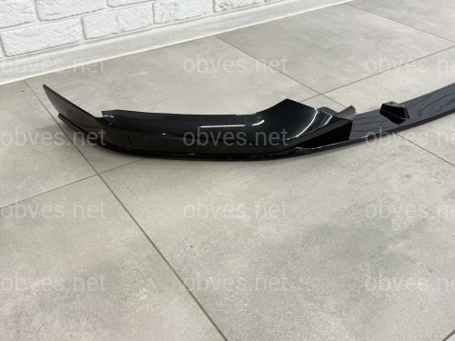 Накладка переднего бампера M Performance BMW 5 series G30 G31 2017-2020 , черный глянец