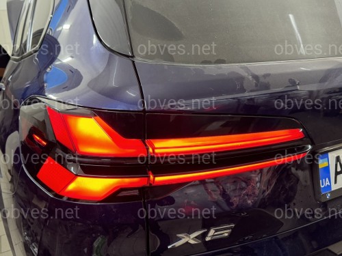 Фонари стопы LCI 2023+ рестайлинг для BMW X5 G05 2018-2022 4шт С НАДПИСЬЮ BMW