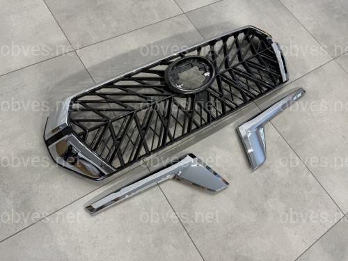 Решетка радиатора TRD Toyota Land Cruiser 200 2015-2021 Решетка радиатора TRD Toyota Land Cruiser 200 2015-2021