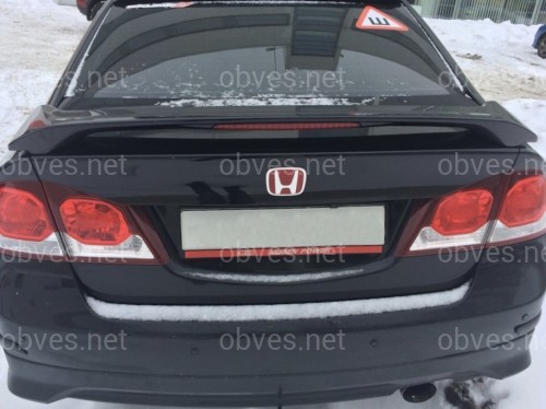 Спойлер багажника Honda Civic со стоп сигналом 2006-2011 ABS пластик, цвет черный глянец