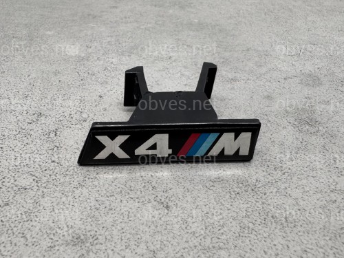 Шильдик в радиаторную решётку X4M BMW X4 G02 2018- Шильдик в радиаторную решётку X4M BMW X4 G02 2018-