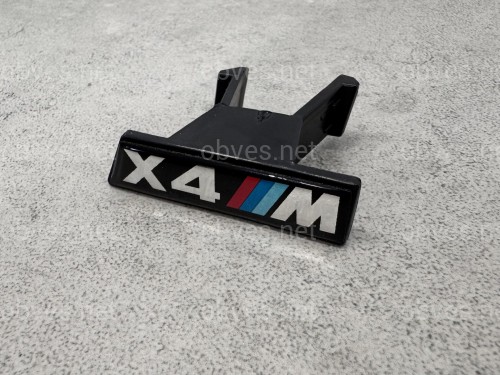 Шильдик в радиаторную решётку X4M BMW X4 G02 2018- Шильдик в радиаторную решётку X4M BMW X4 G02 2018-