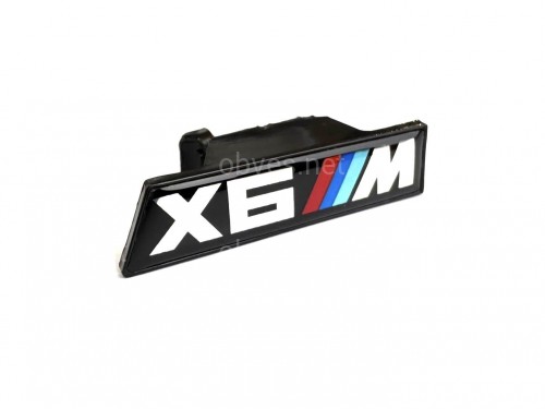 Шильдик в радиаторную решётку X6M BMW X6 G06 дорест 2018-2022