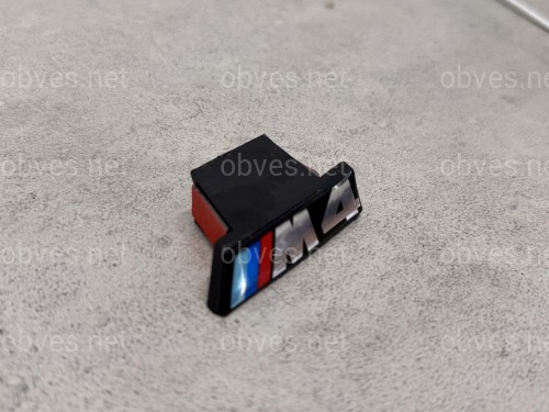 Шильдик в радиаторную решётку М4 для BMW 4 series F32 / F33 / F36 2013-2020