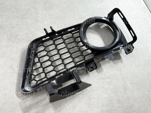 Накладка на противотуманную фару левая M пакет 51118062631 BMW 3 series F30 F31 2012-2018 Накладка на противотуманную фару левая M пакет 51118062631 BMW 3 series F30 F31 2012-2018