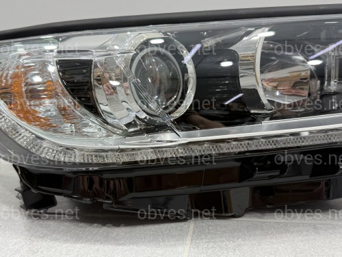Правая фара LIMITED для Toyota Highlander 2017-2019 Правая фара LIMITED для Toyota Highlander 2017-2019
