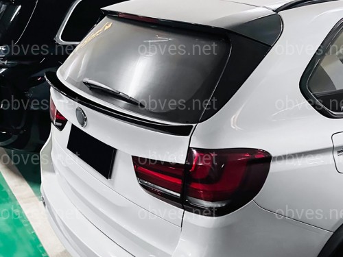 Спойлер под стекло (нижний) BMW X5 F15 2013-2018 ABS пластик цвет, черный глянец