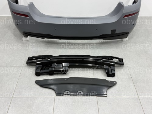 Комплект обвеса M paket рестайлинг 2013+ для BMW 5 series F10 2010-2016 (передний / задний бампер, пороги)