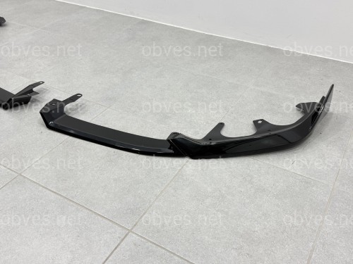 Обвес юбка переднего бампера M-Performance для BMW 5 series G60 G61 2024-, цвет черный глянец Обвес юбка переднего бампера M-Performance для BMW 5 series G60 G61 2024-, цвет черный глянец