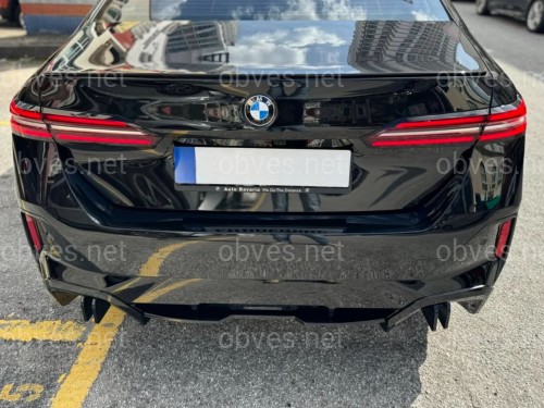 Обвес юбка заднего бампера M-Performance для BMW 5 series G60 G61 2024-, цвет черный глянец