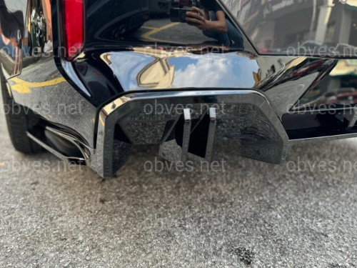 Обвес юбка заднего бампера M-Performance для BMW 5 series G60 G61 2024-, цвет черный глянец