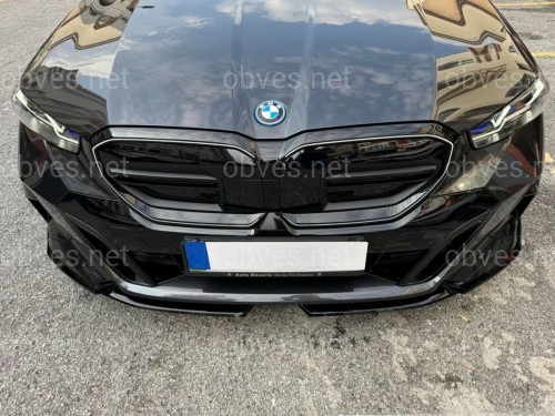 Обвес юбка переднего бампера M-Performance для BMW 5 series G60 G61 2024-, цвет черный глянец