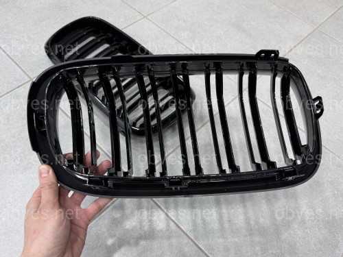 Решетка радиатора ноздри стиль X5M X6M BMW X5 F15 / F16 2013-2018 2шт.