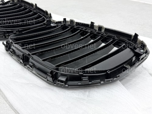 Решетка ноздри BMW X5 G05 LCI 2023- под камеру 51135A67CC6 Решетка ноздри BMW X5 G05 LCI 2023- под камеру 51135A67CC6