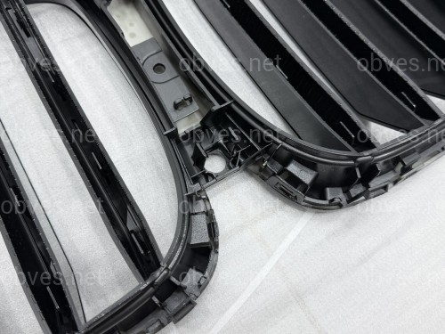 Решетка ноздри BMW X5 G05 LCI 2023- под камеру 51135A67CC6 Решетка ноздри BMW X5 G05 LCI 2023- под камеру 51135A67CC6