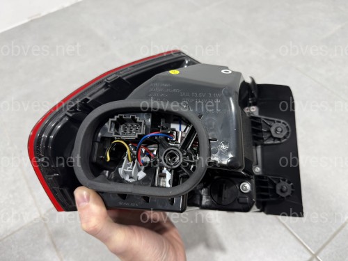 Задние LED фонари Volkswagen Passat B8 USA 2015-2019 (ЖЕЛТЫЙ ПОВОРОТНИК) Задние LED фонари Volkswagen Passat B8 USA 2015-2019 (ЖЕЛТЫЙ ПОВОРОТНИК)