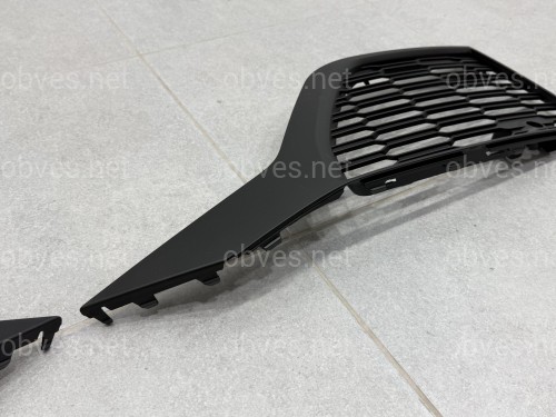 Решетки бампера S-Line BLACK для Audi Q7 2020-2024 2шт, левая 4M0 890 681 B / правая 4M0 890 682 B