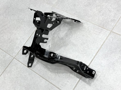 Кронштейн крепления левой фары 51647383857 / 51647449815 для BMW 5 series G30 G31 Кронштейн крепления левой фары 51647383857 / 51647449815 для BMW 5 series G30 G31