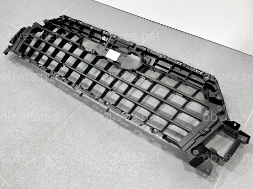 Кронштейн решетки радиаторной AUDI Q7 (4M) 2015-2019 4M0807233C Кронштейн решетки радиаторной AUDI Q7 (4M) 2015-2019 4M0807233C