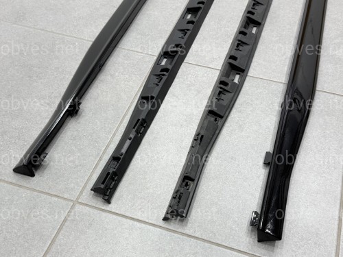Лезвия на пороги R-Line для Volkswagen Golf 8 2021-
