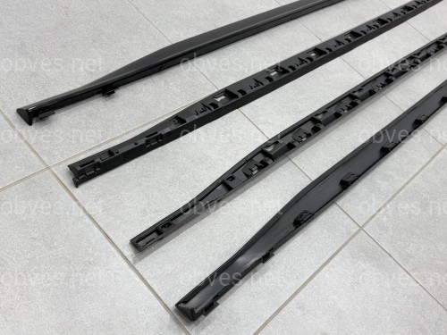 Лезвия на пороги R-Line для Volkswagen Golf 8 2021-