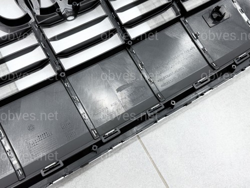 Решетка радиатора Audi Q7 2020-2024 4MO853651AHRN4 Решетка радиатора Audi Q7 2020-2024 4MO853651AHRN4
