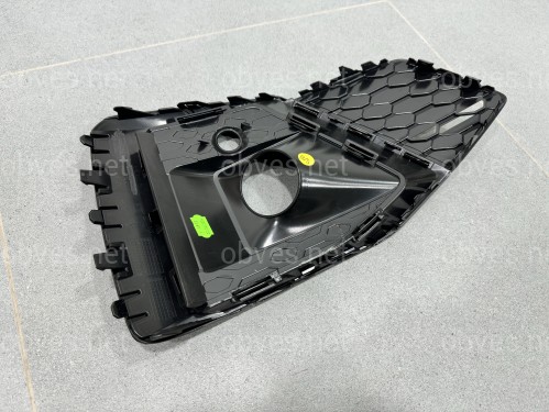 Решетка бампера ЛЕВАЯ S-Line Black 8W6807681TT94 для Audi A5 B9 2020-2025