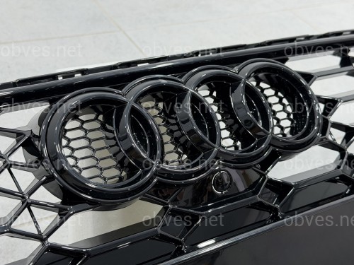Решетка радиатора в стиле RS4 BLACK для Audi A4 2020-2023