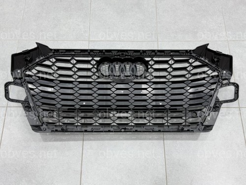Решетка радиатора в стиле RS4 BLACK для Audi A4 2020-2023