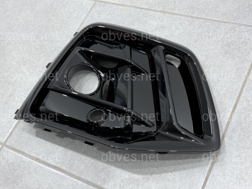 Решетка бампера ПРАВАЯ S-Line BLACK 80G807680Q Y9B для AUDI Q5 2020-2024