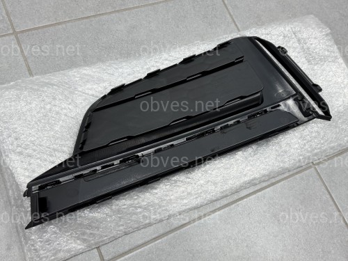 Решетка бампера ПРАВАЯ S-Line Black 8W6807682FT94 для Audi A5 B9 2015-2019