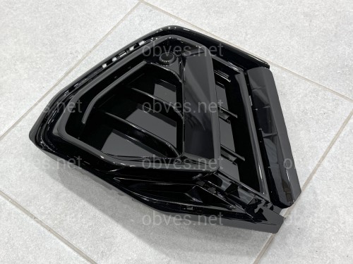 Решетка бампера S-Line BLACK ПРАВАЯ 83G807682A T94 для Audi Q3 2019- Решетка бампера S-Line BLACK ПРАВАЯ 83G807682A T94 для Audi Q3 2019-
