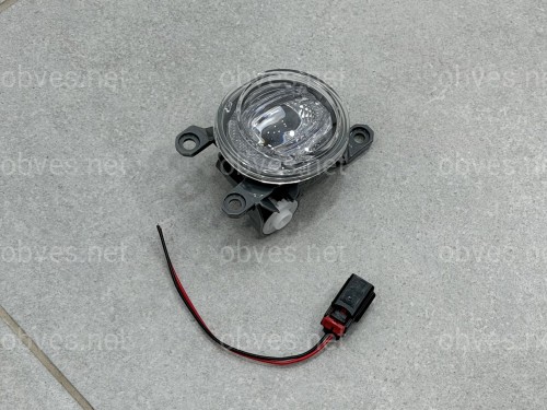 Левая противотуманная фара для Toyota Lexus 8122012240