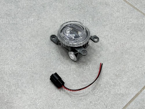 Правая противотуманная фара для Toyota Lexus 8121012240