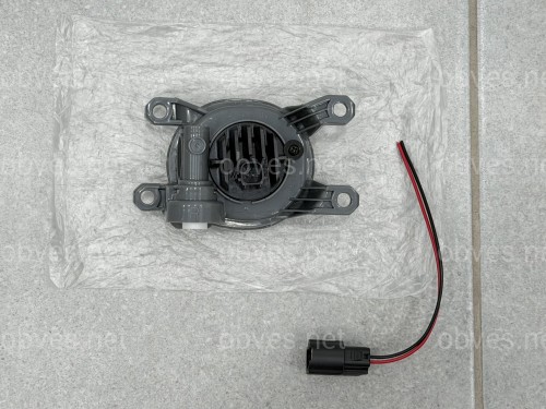 Правая противотуманная фара для Toyota Lexus 8121012240
