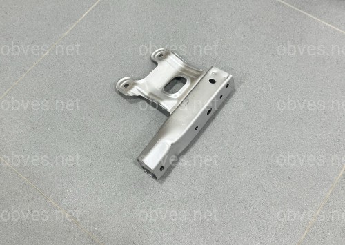 Клык нижнего усилителя переднего бампера правый 51118051190 для BMW F20 / F30 / F32,33,36
