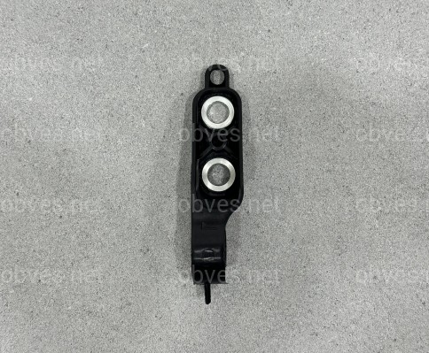 Кронштейн кожуха системы охлаждения правый 51647434062 для BMW G 20 / 28 Кронштейн кожуха системы охлаждения правый 51647434062 для BMW G 20 / 28