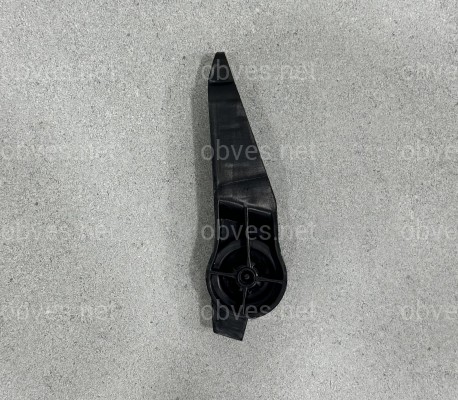 Кронштейн кожуха системы охлаждения правый 51647434062 для BMW G 20 / 28 Кронштейн кожуха системы охлаждения правый 51647434062 для BMW G 20 / 28